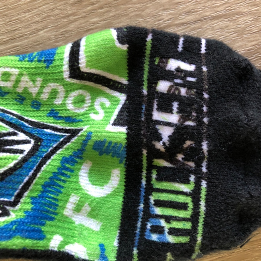 Seattle Sounders Socks - Picture 5 of 7